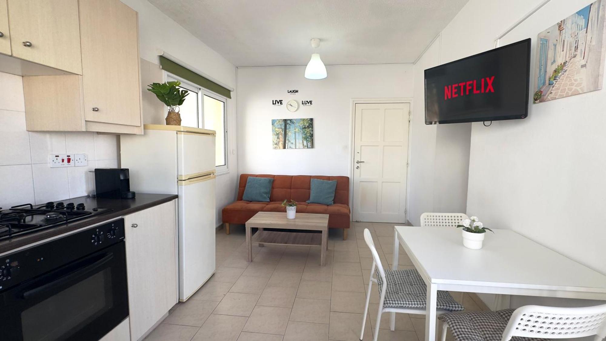 Nightpulse Central - 3 Min To Beach Apartamento Agia Napa