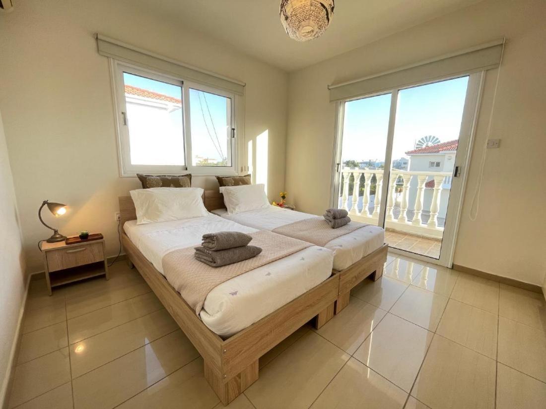 Rugiada With Pool And Sea View Located On The Front Of Nissi Beach * Agia Napa