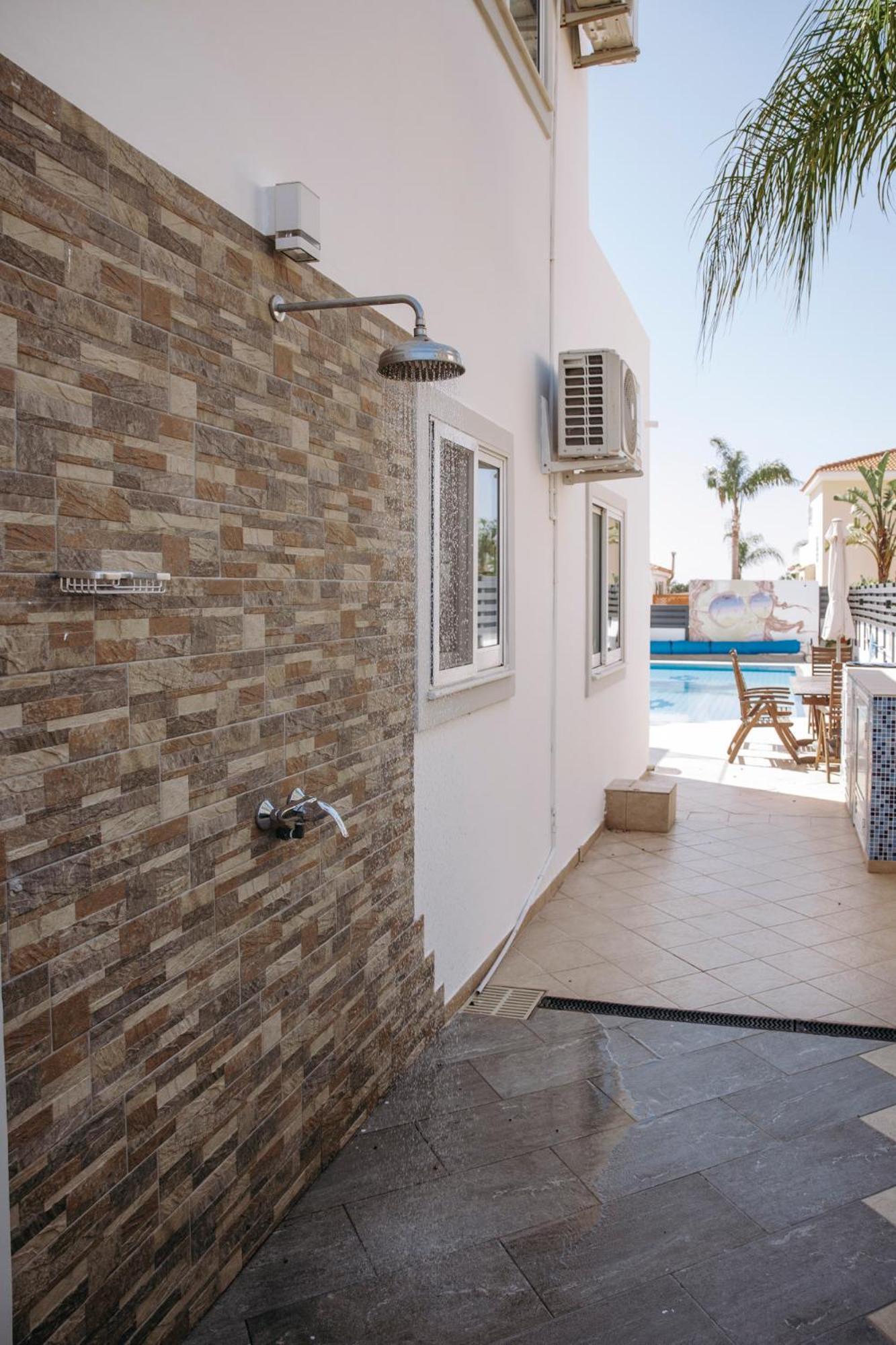 Sunset Private Complex Heated Pool Villa *