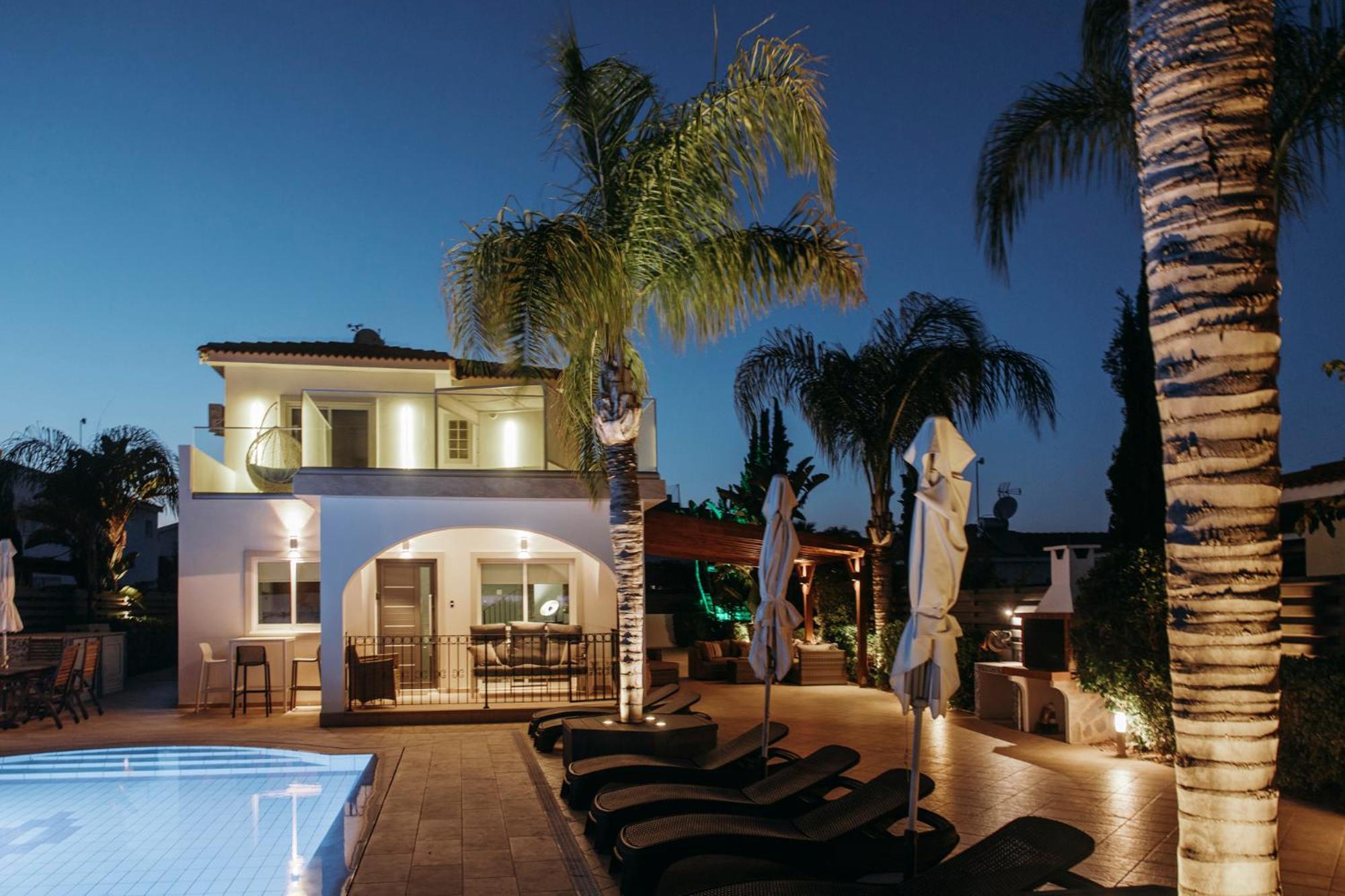 Villa Sunset Private Complex Heated Pool