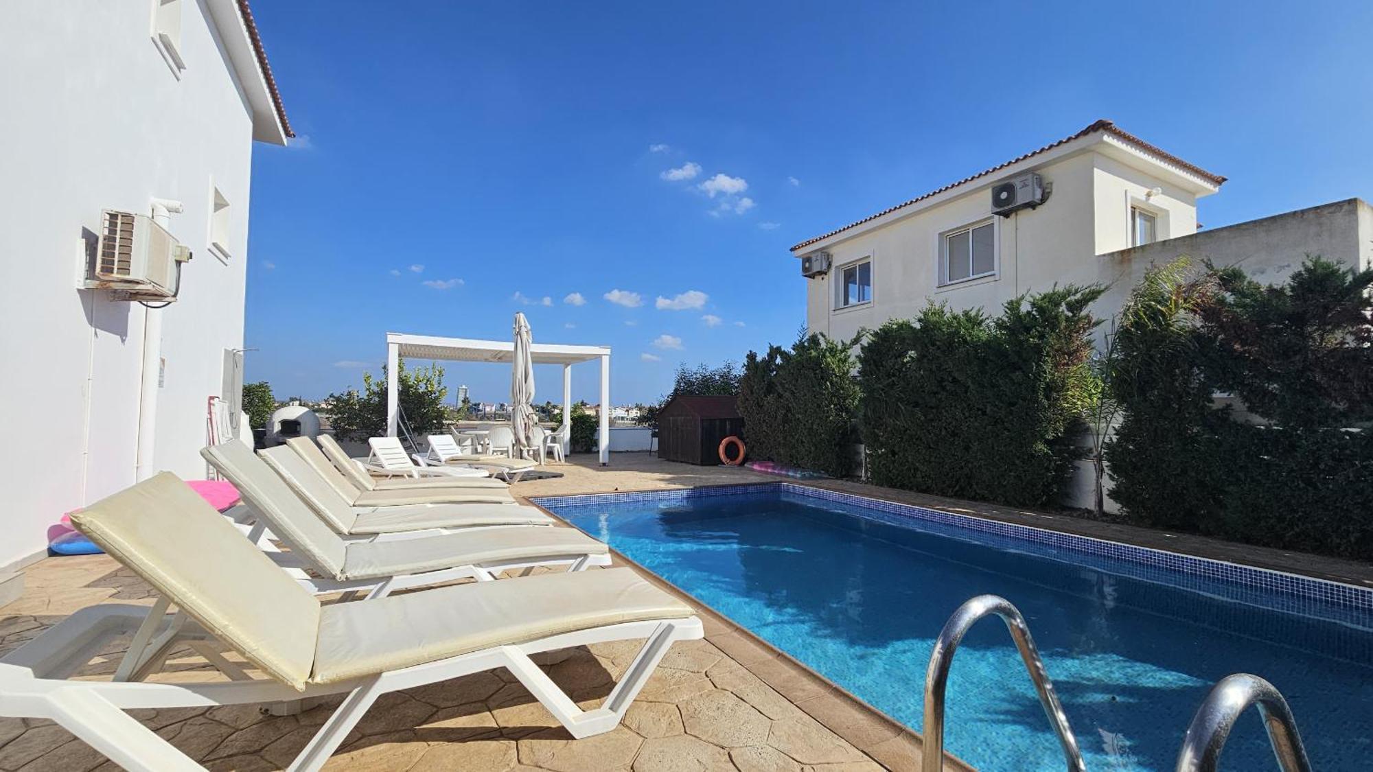 Villa Harsha *