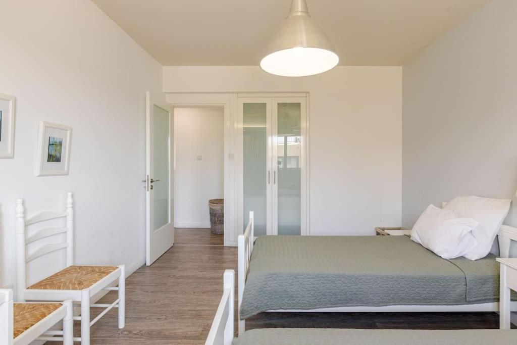 Three Bedroom Modern Flat Apartment
