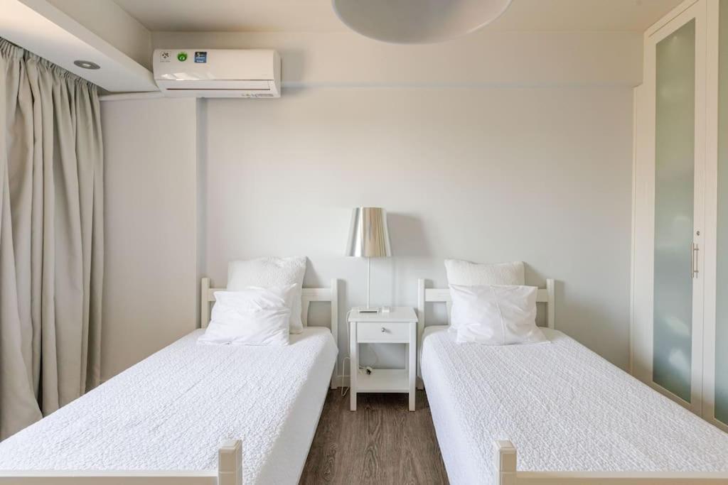 Three Bedroom Modern Flat *