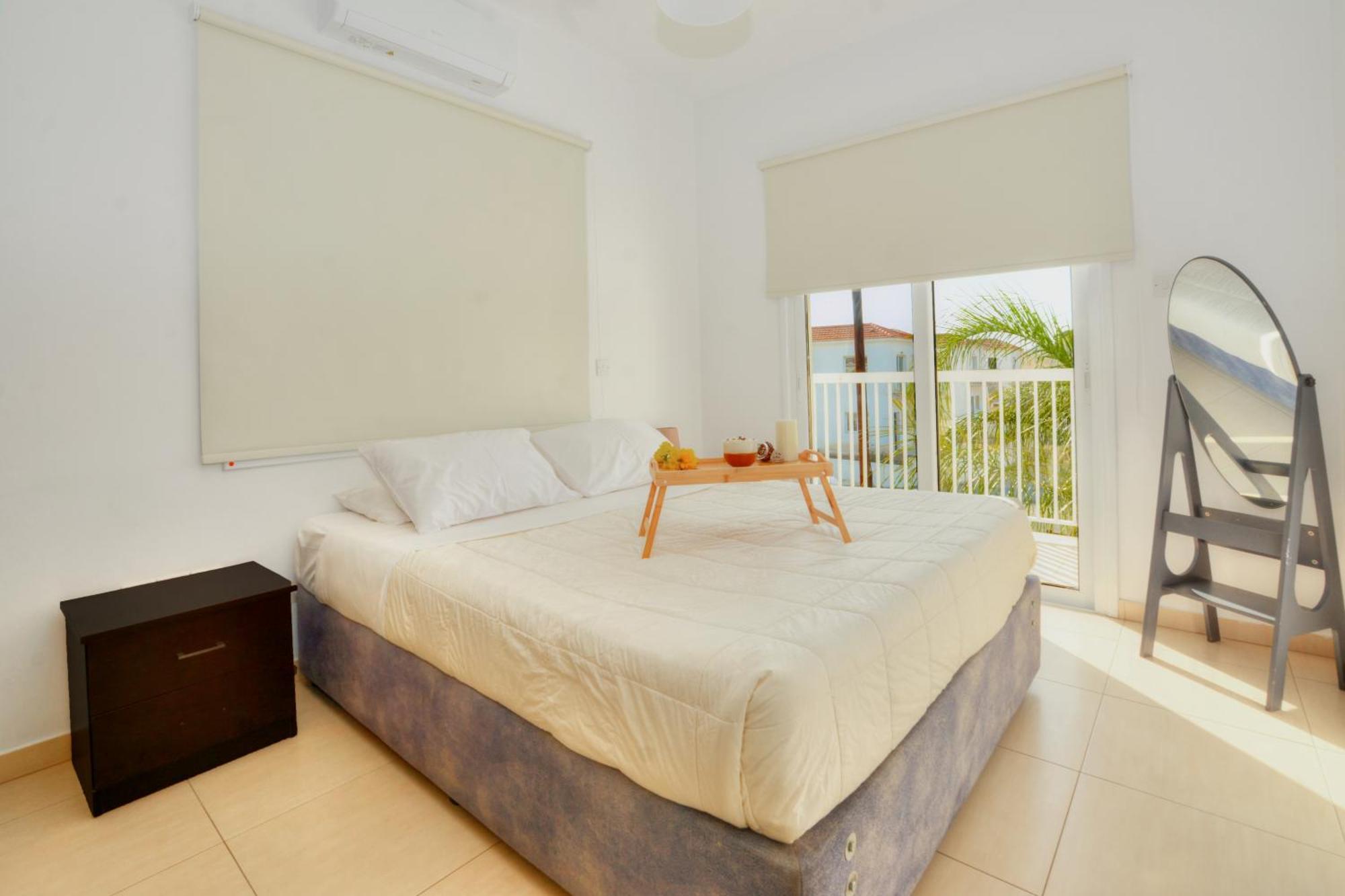 Nissi Ourania Villa *