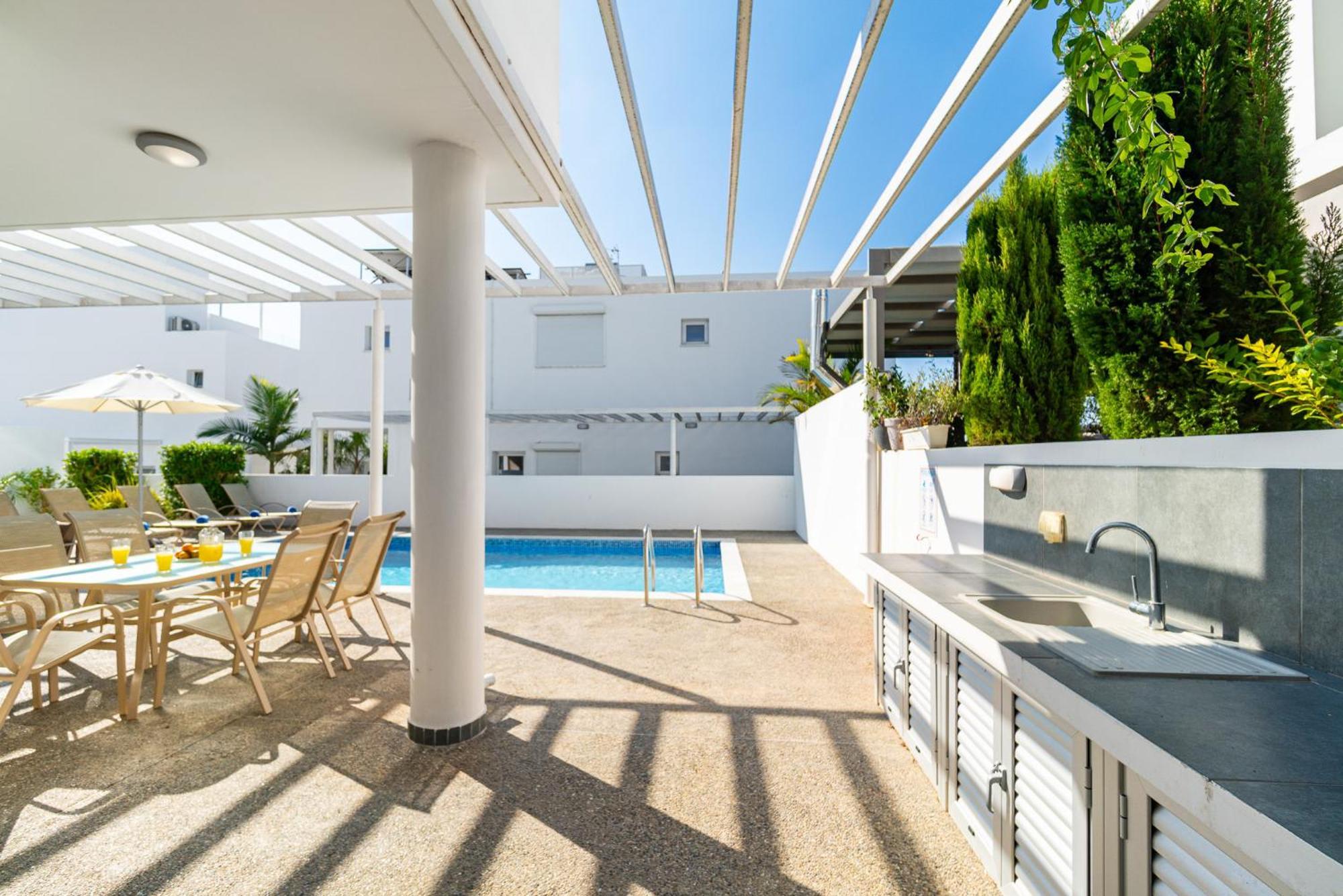 Villa Elite Blu By Ezoria Ayia Napa