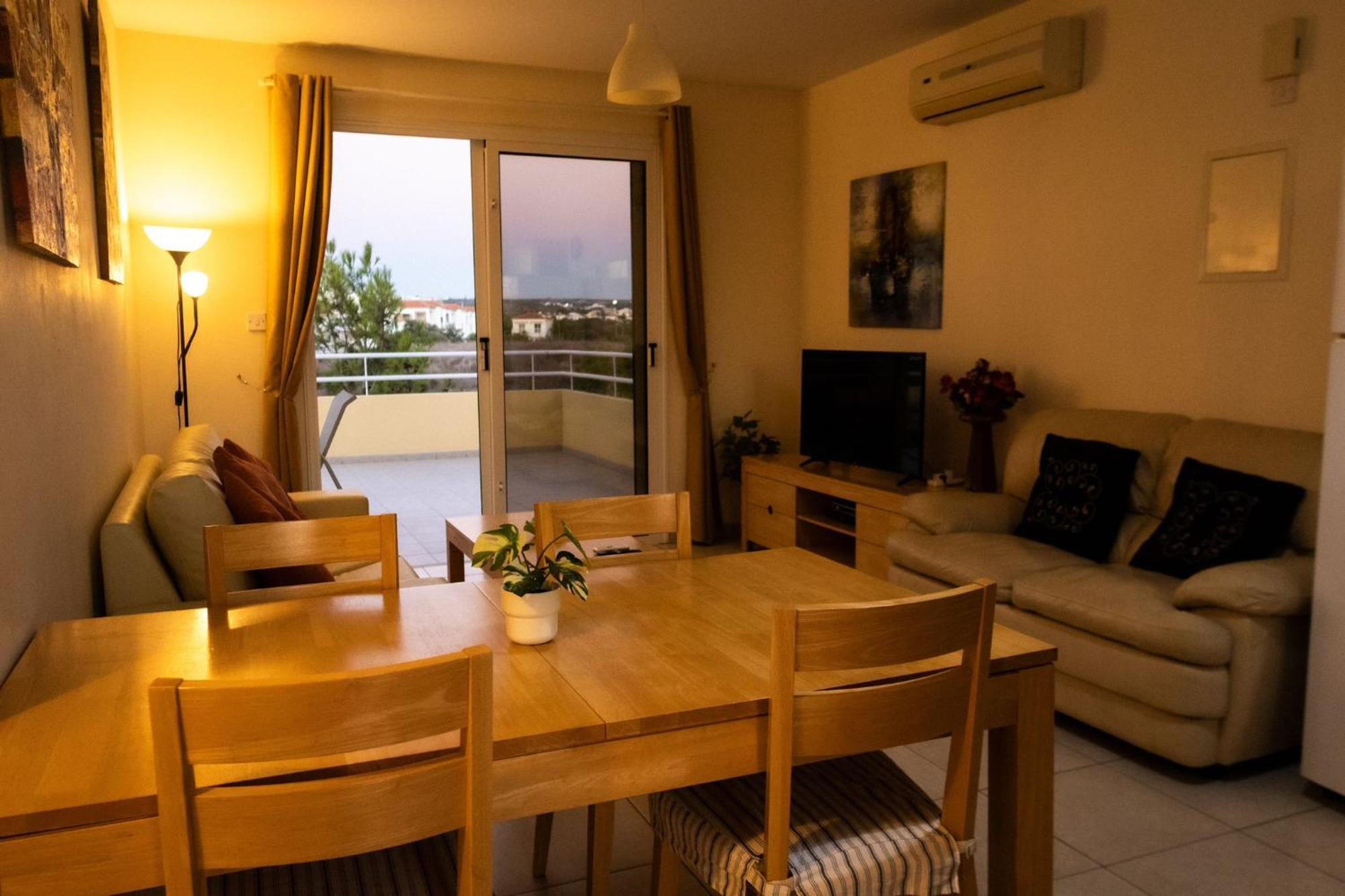 Apartment Nissi Elena -sunshine