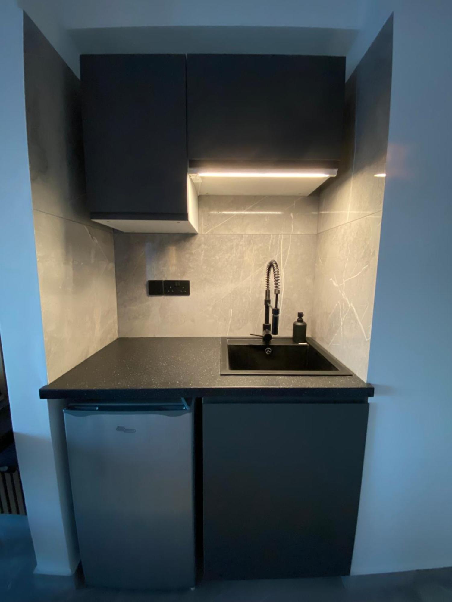 Nissi Avenue Apartment *