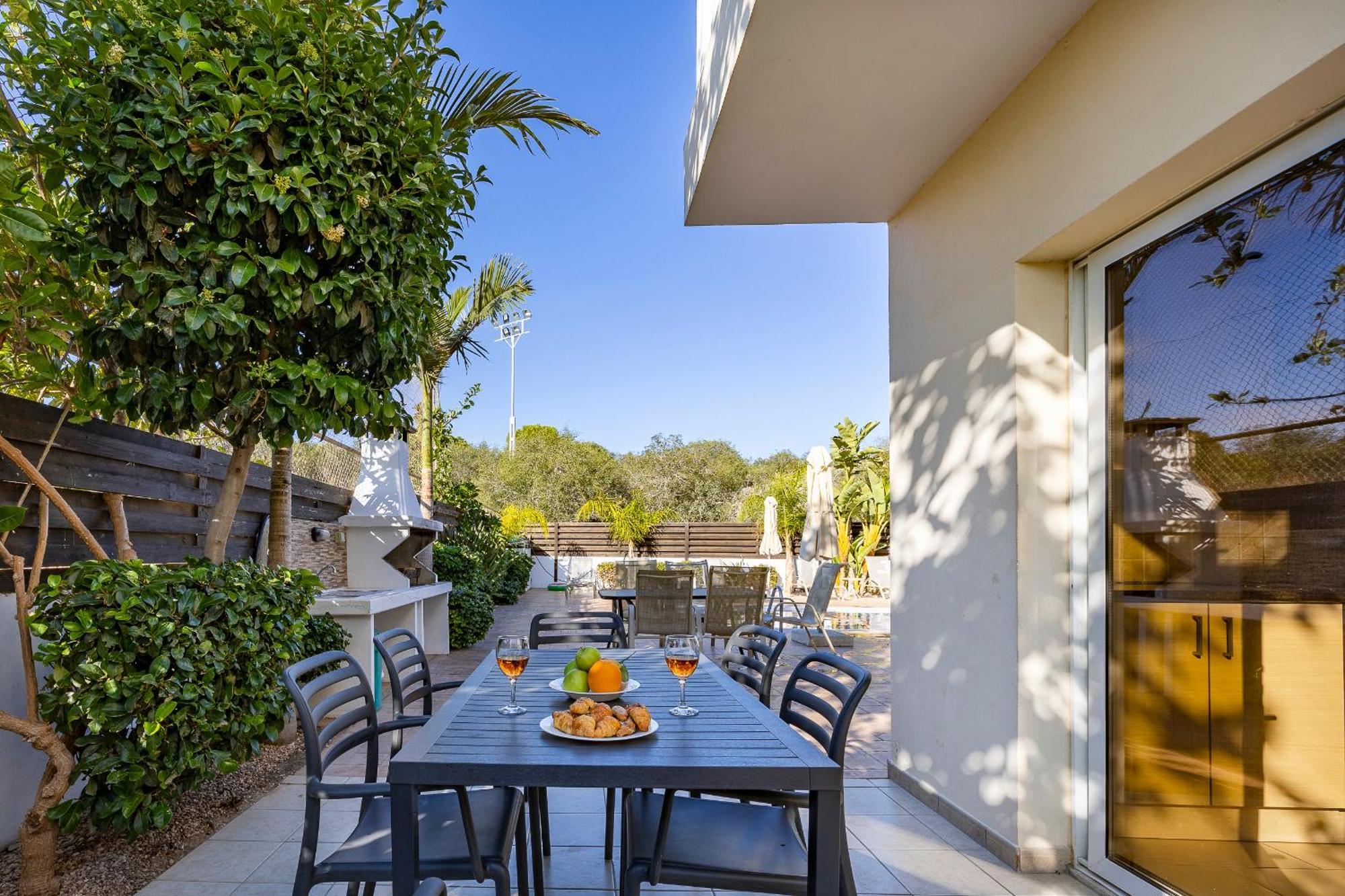 Oceania Villa