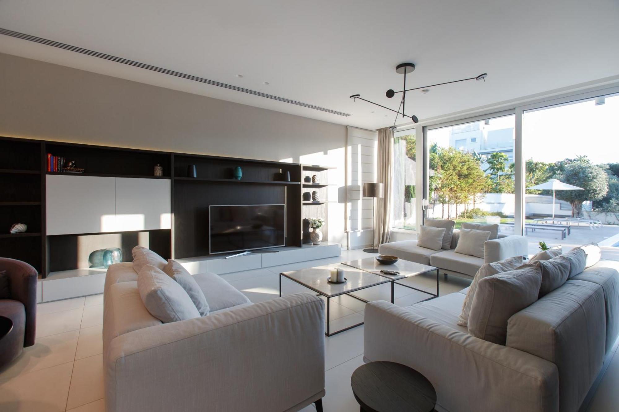 Vivo Mare Beachfront - Emerald * Ayia Napa