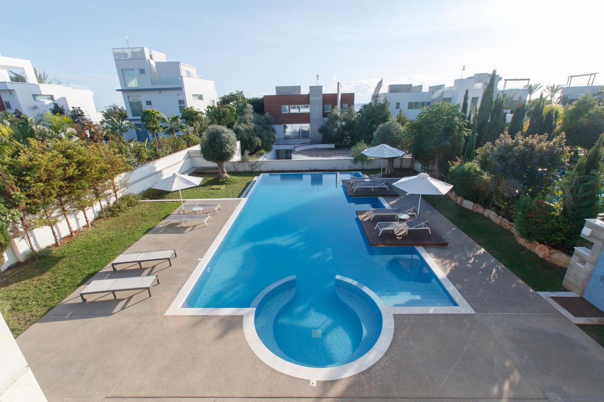 Villa Vivo Mare Beachfront - Emerald *