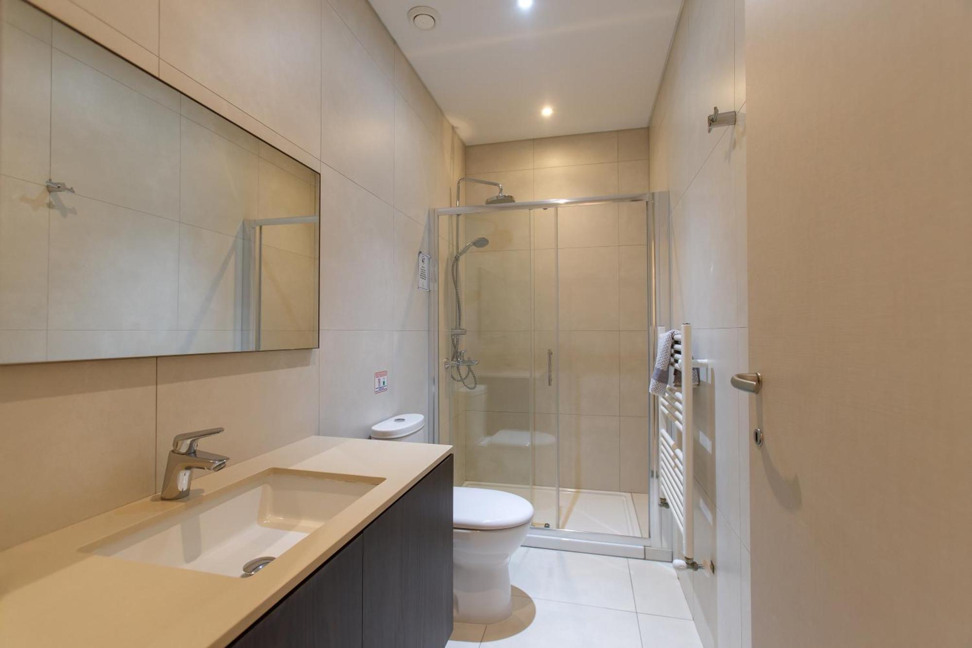 Villa Vivo Mare Beachfront - Emerald *