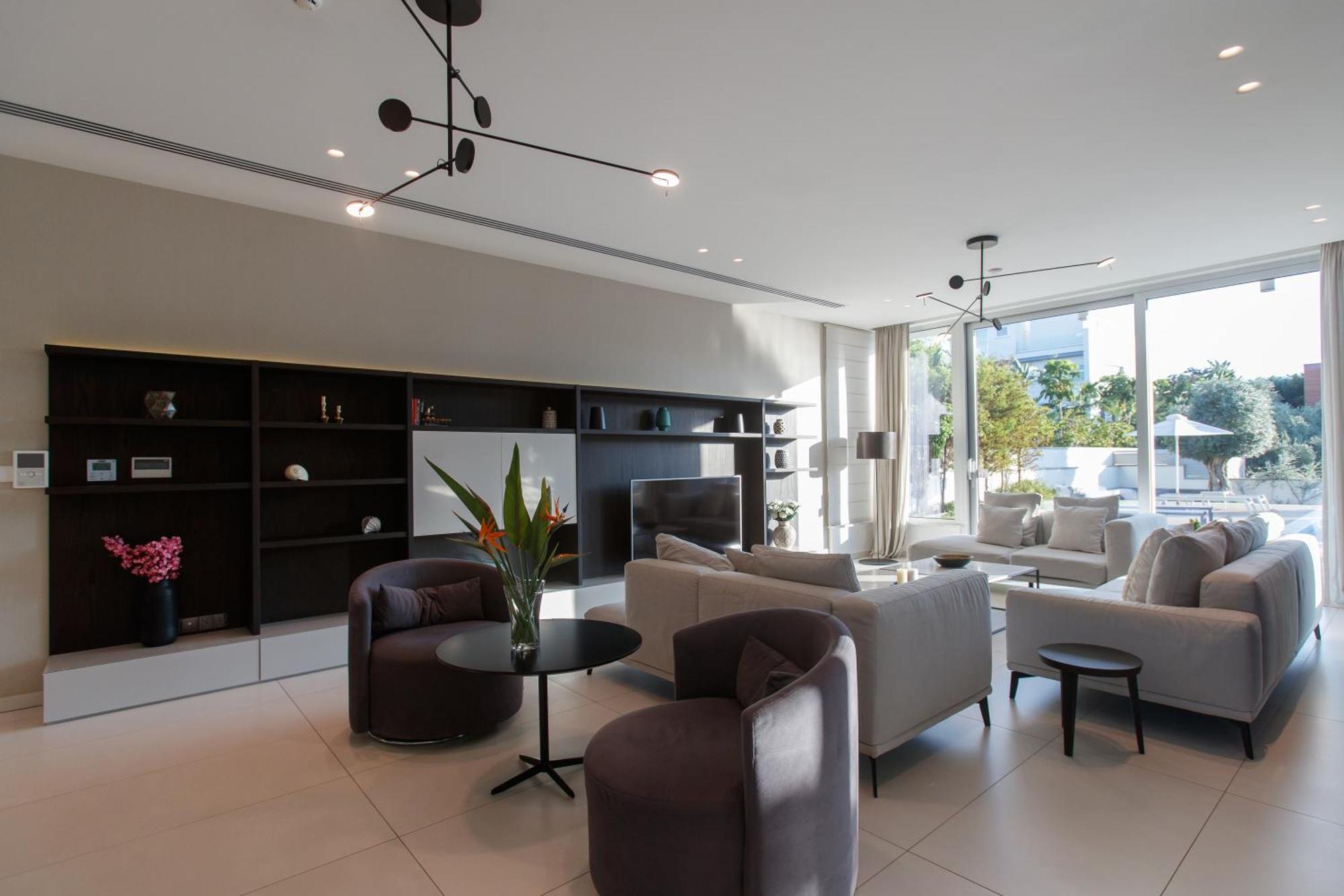 Vivo Mare Beachfront - Emerald *