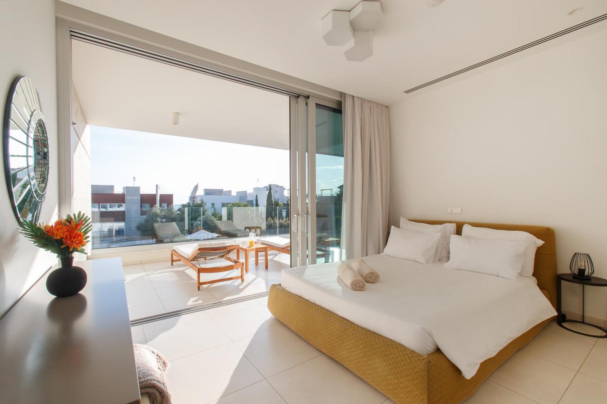 Vivo Mare Beachfront - Emerald Ayia Napa