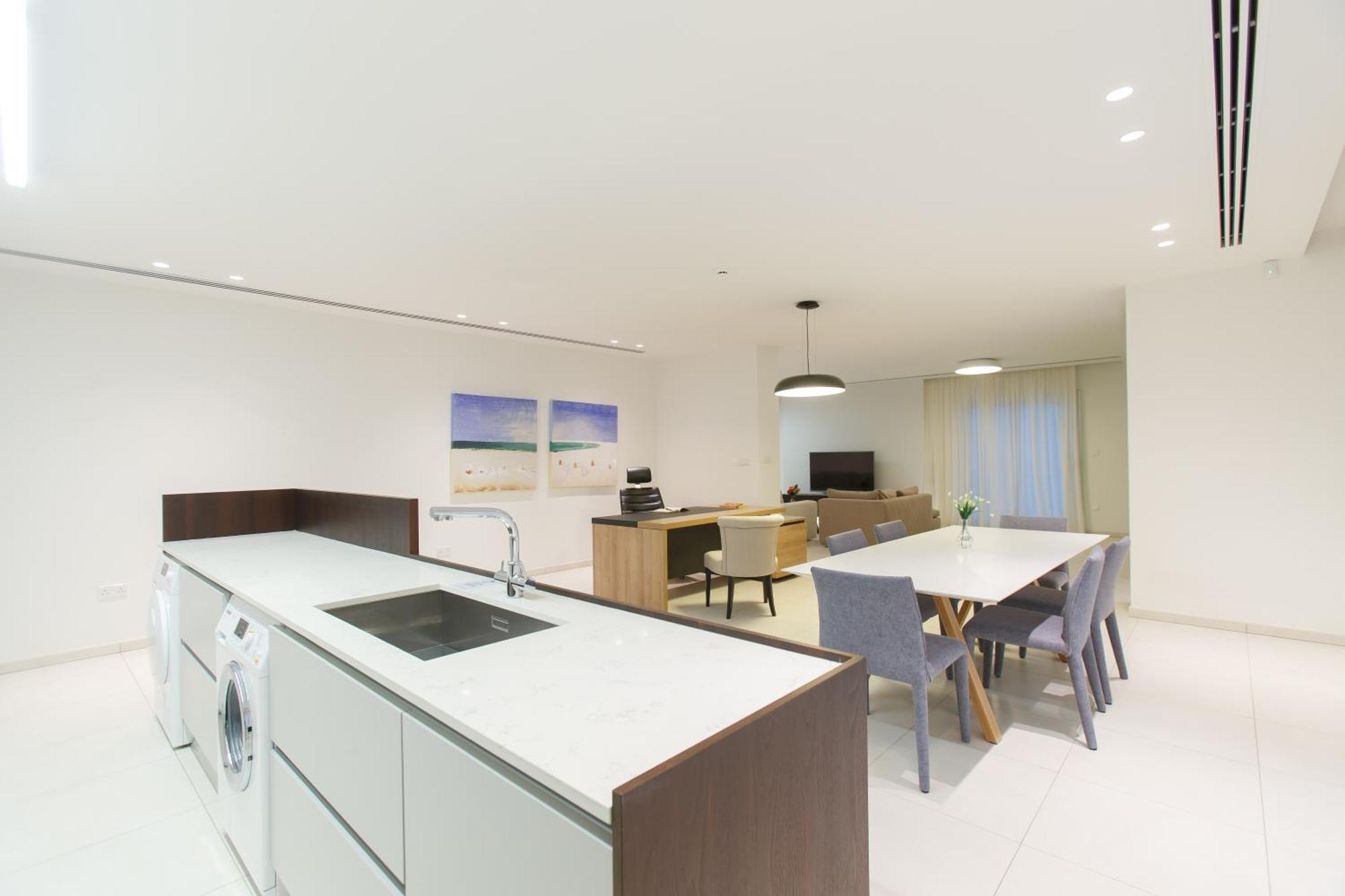 Vivo Mare Beachfront - Emerald * Ayia Napa