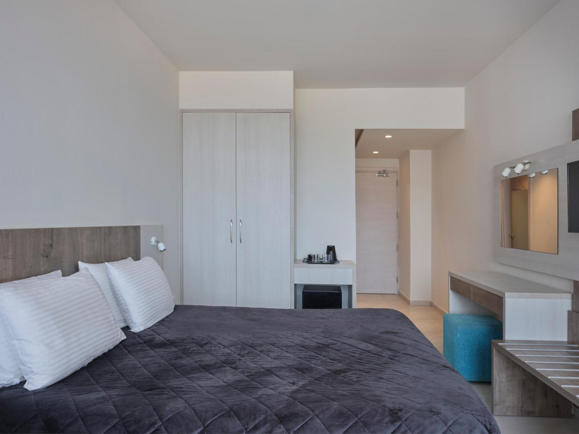 Atlantica Sancta Napa Hotel 4*