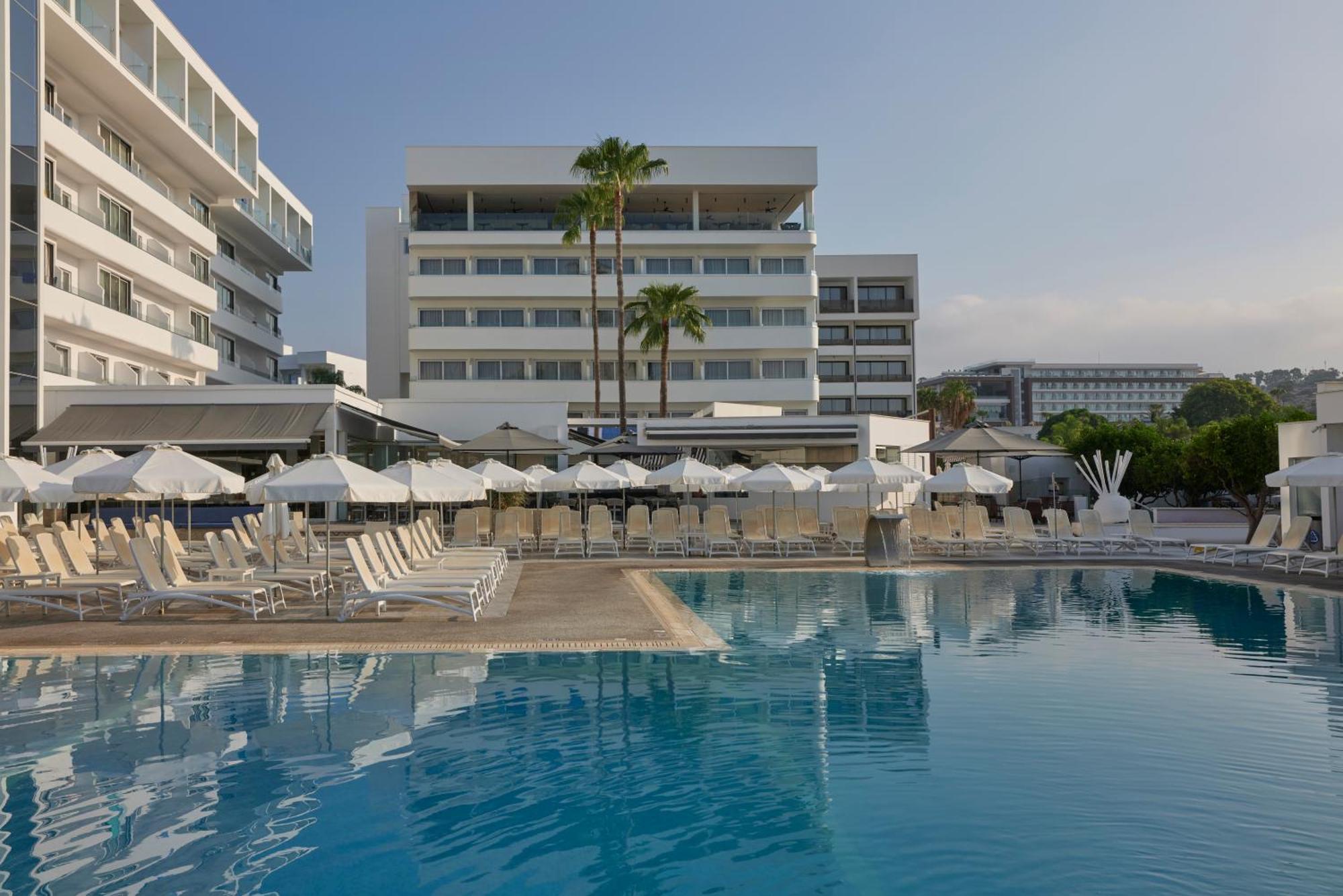 Hotel Atlantica Sancta Napa 4*