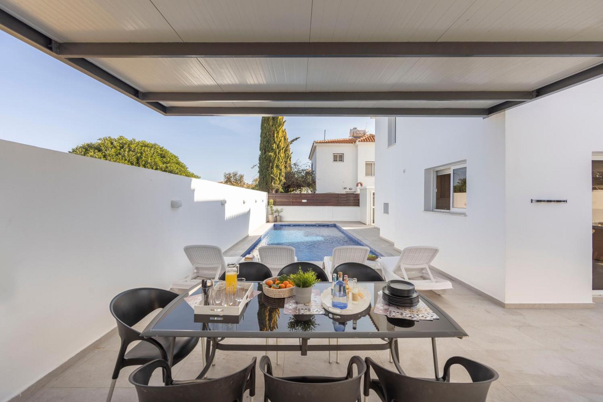 Antonieta Villa Ayia Napa