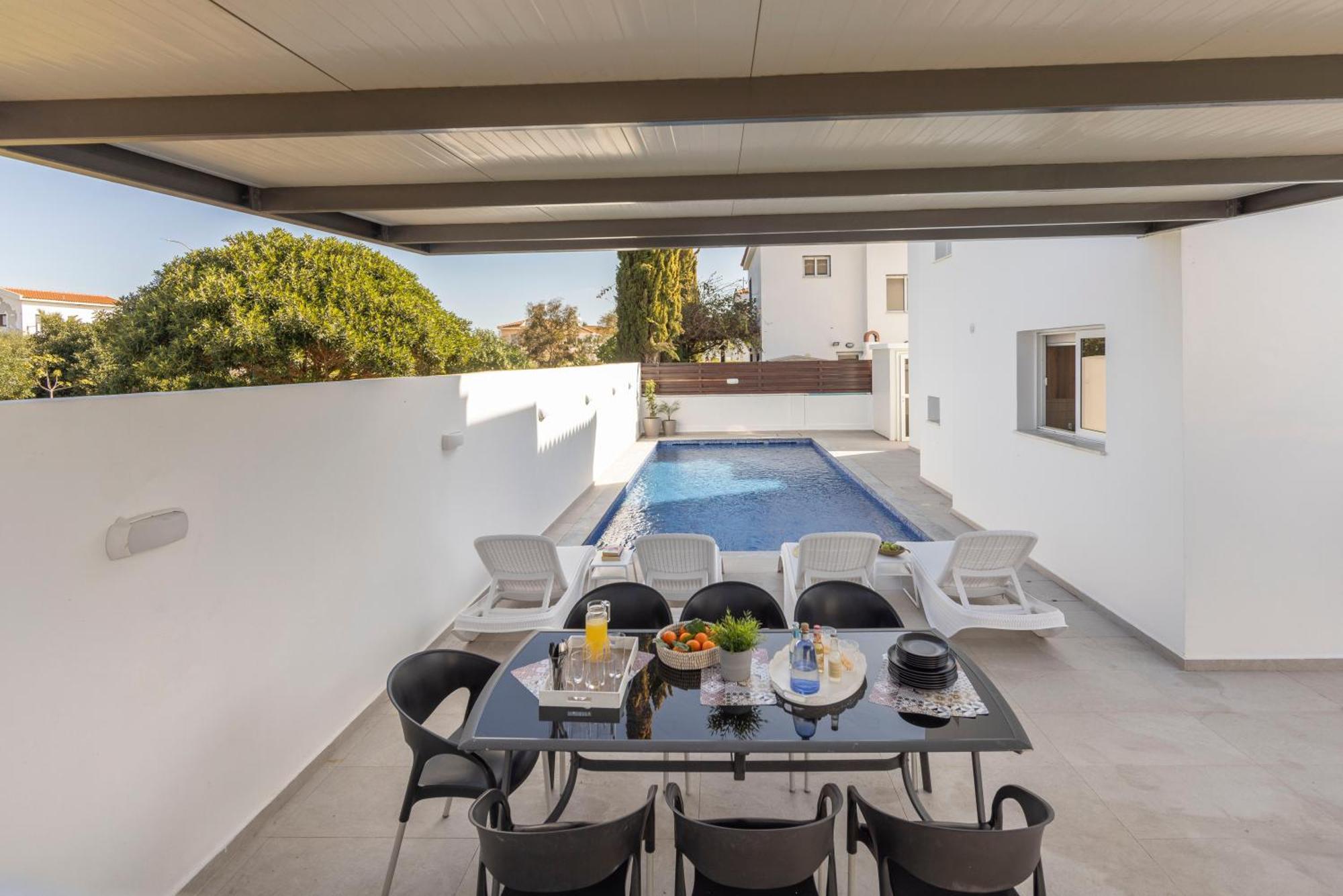 Antonieta Agia Napa