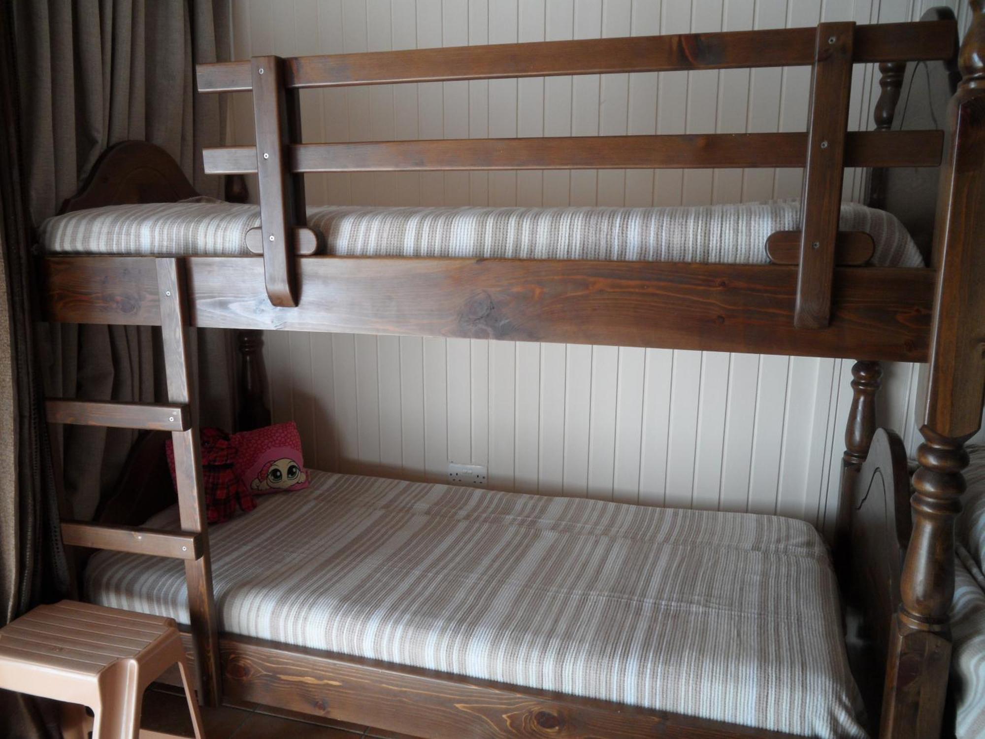 Holyday Ground Floor, Free Internet Apartment *