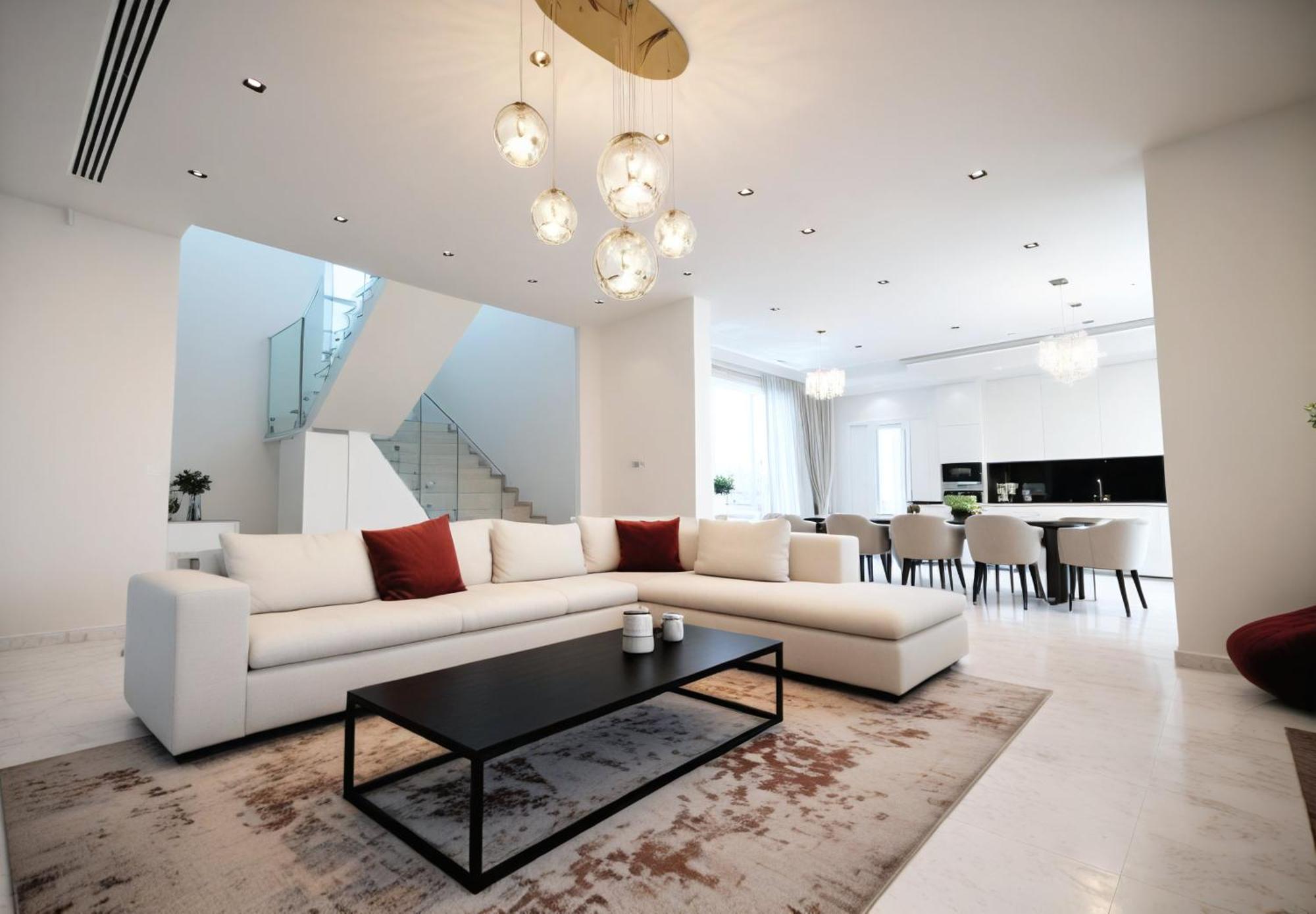 Beachfront Luxury Glory *