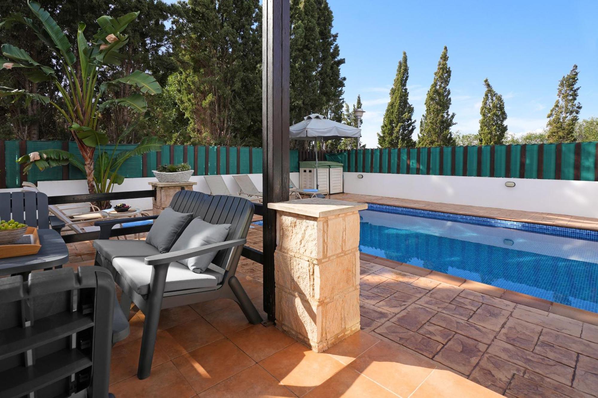 Holiday home Anthia - 2bed With Large Pool *