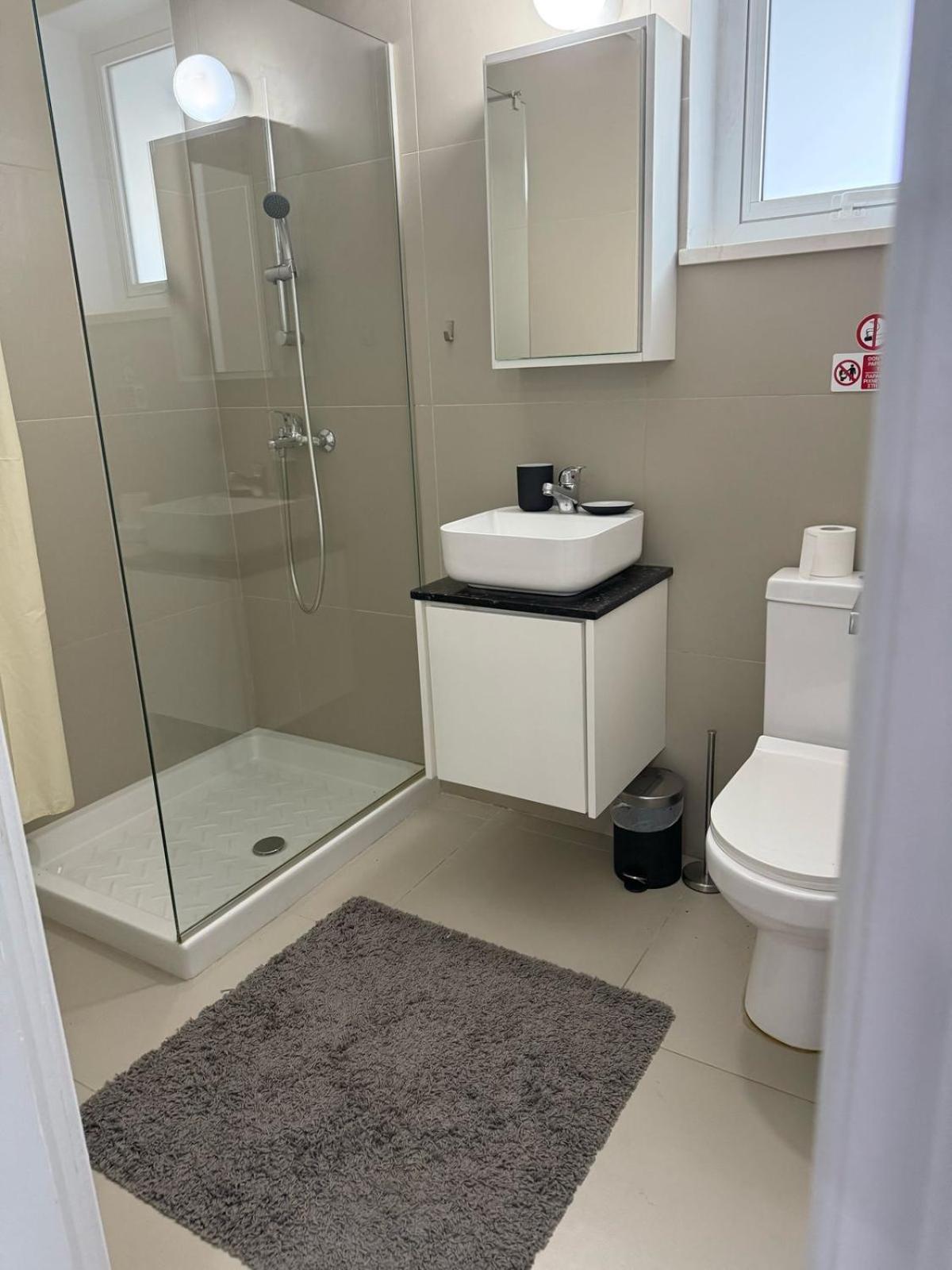 Nissi Breeze 2 Apartment