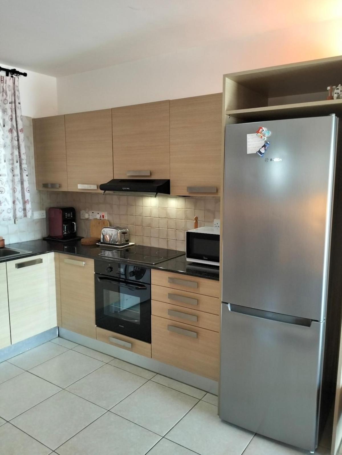 Nissi Area,ground Floor Flat, Free Internet Apartment