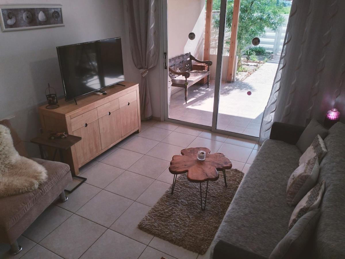 Apartment Nissi Area,ground Floor Flat, Free Internet