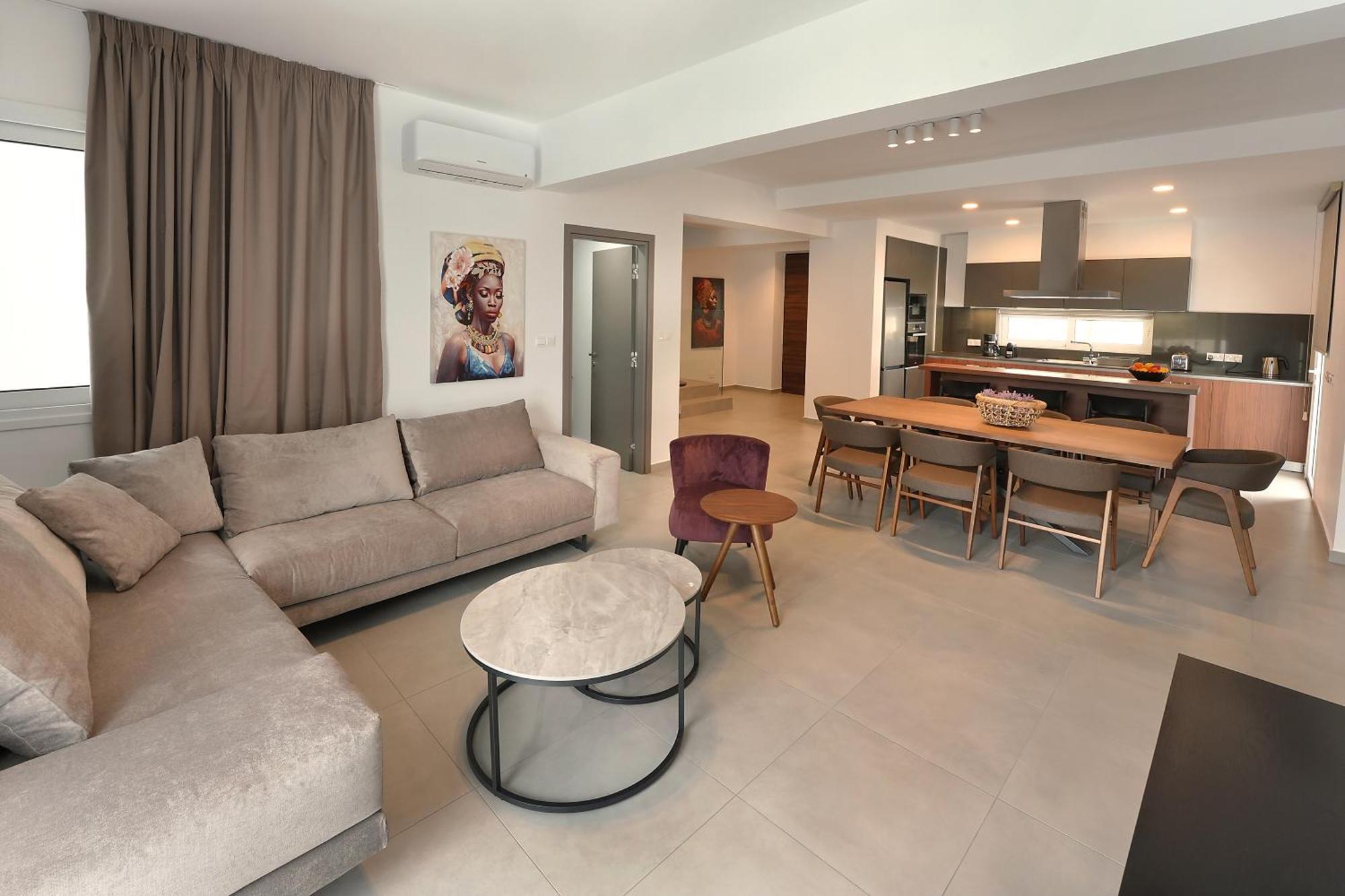Sun And Moon Luxury Villa