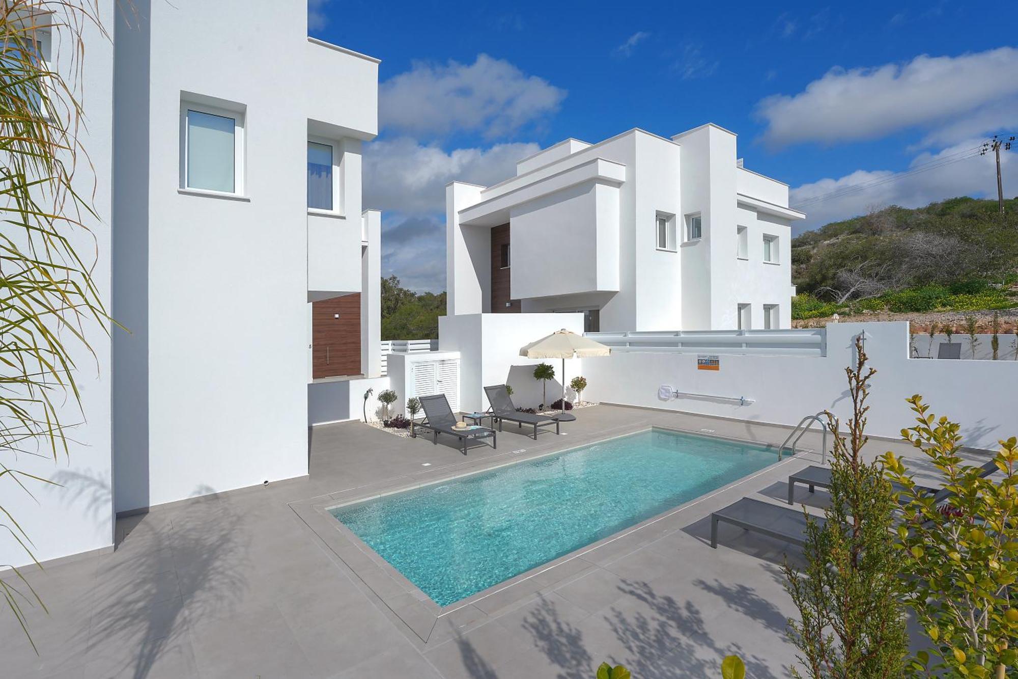 Sun And Moon Luxury Villa