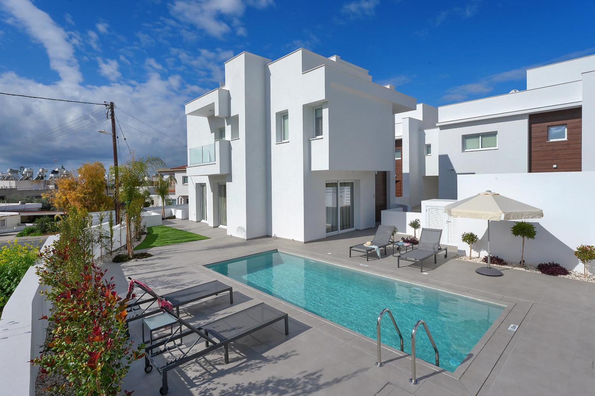 Sun And Moon Luxury Villa *