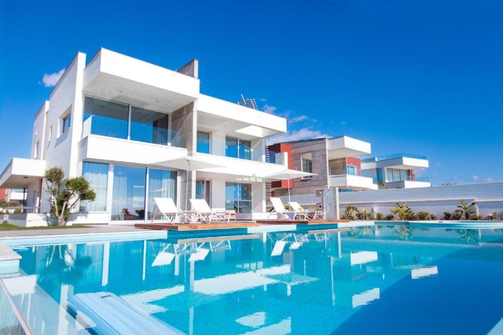 Beachfront Luxury Tranquility * Ayia Napa