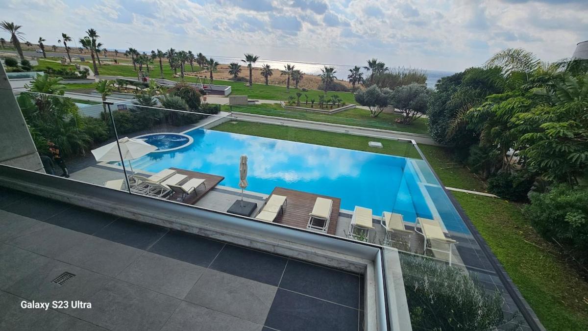 Beachfront Luxury Tranquility Villa