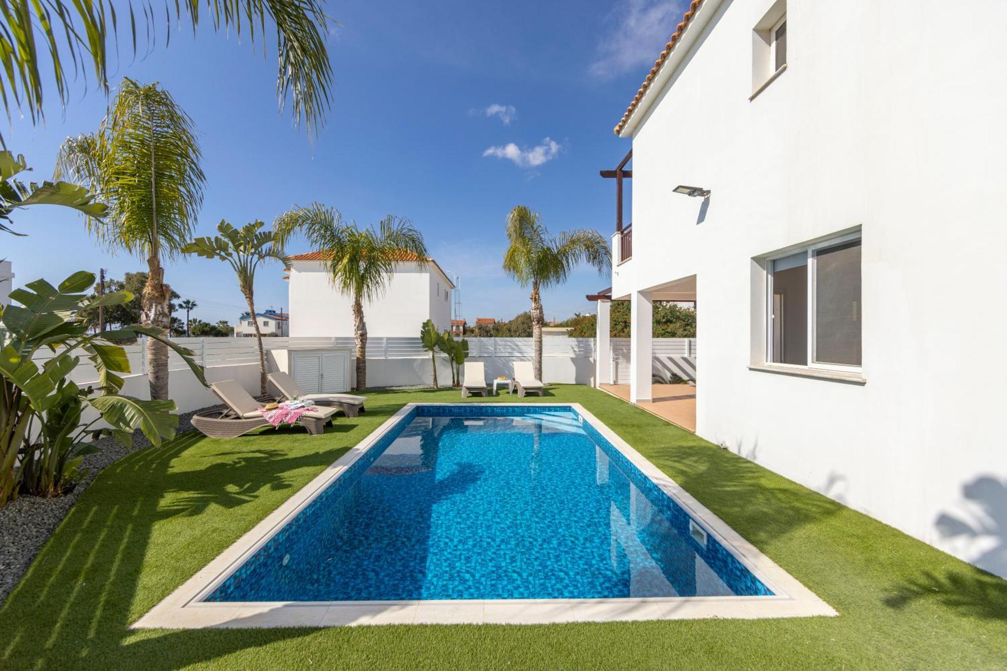 Sweet Seaview Villa *
