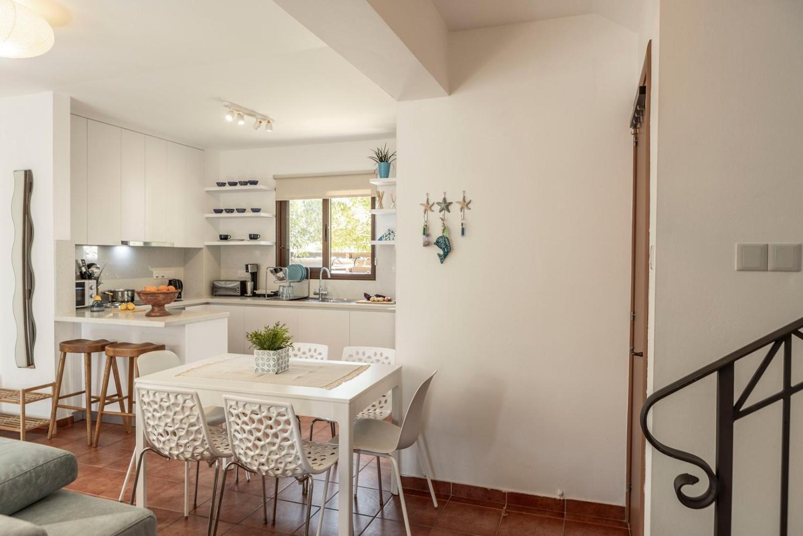 Holiday home Ionion 27 *