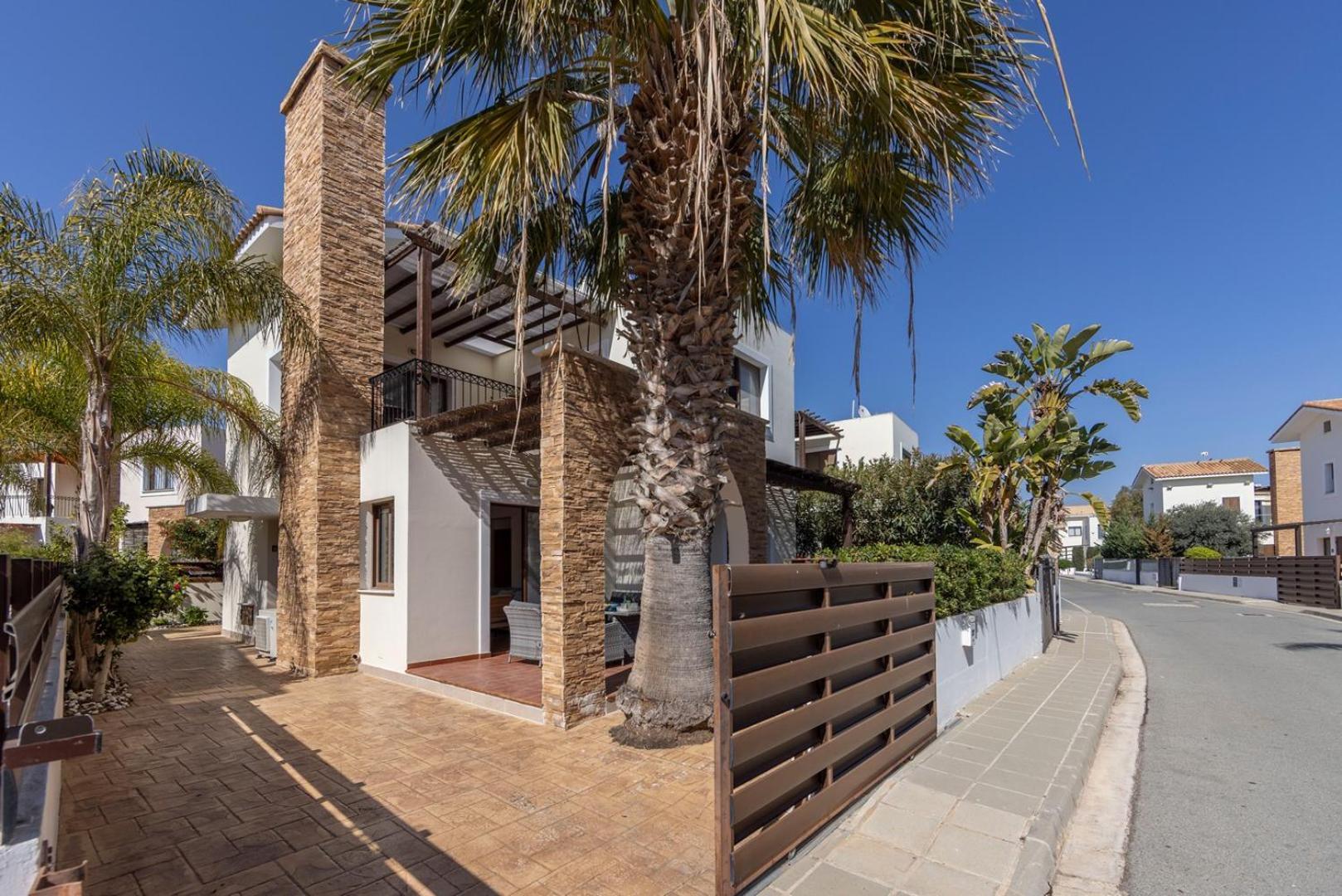 Ionion 27 Holiday home *