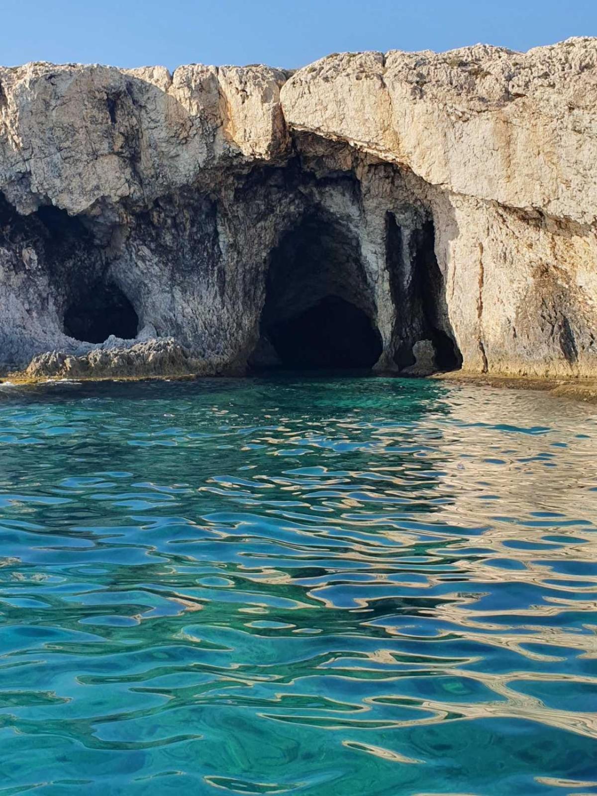 Botel Captainvasilisboatcharters Ayia Napa