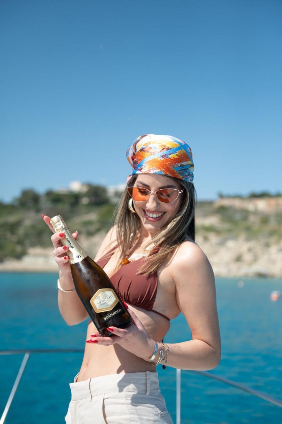 Captainvasilisboatcharters Botel Ayia Napa