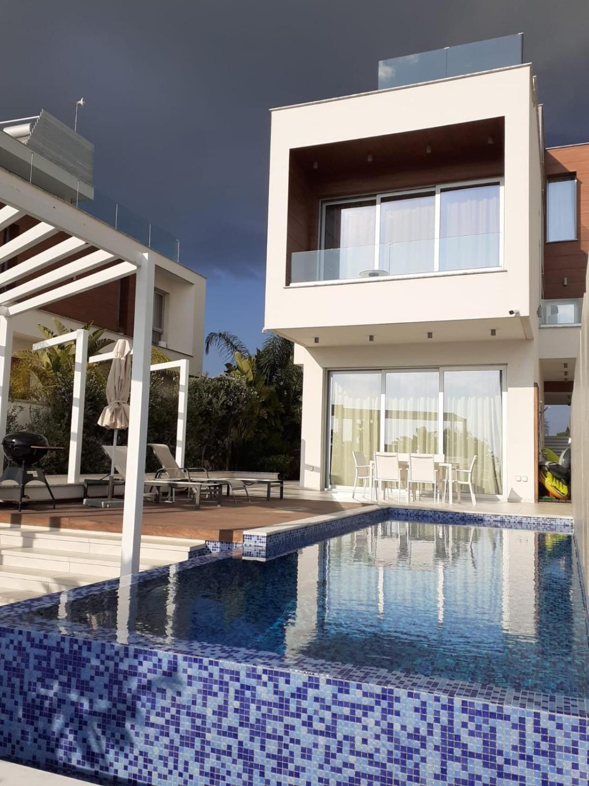 Napa Hills Seaview Villa *
