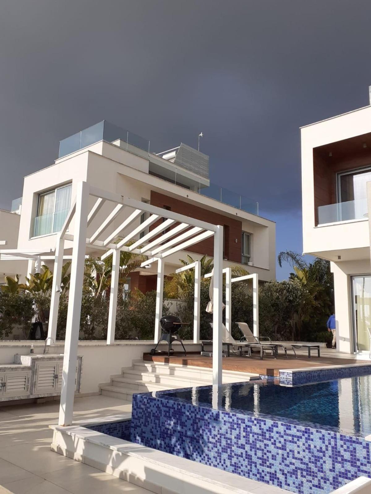 Napa Hills Seaview Villa *