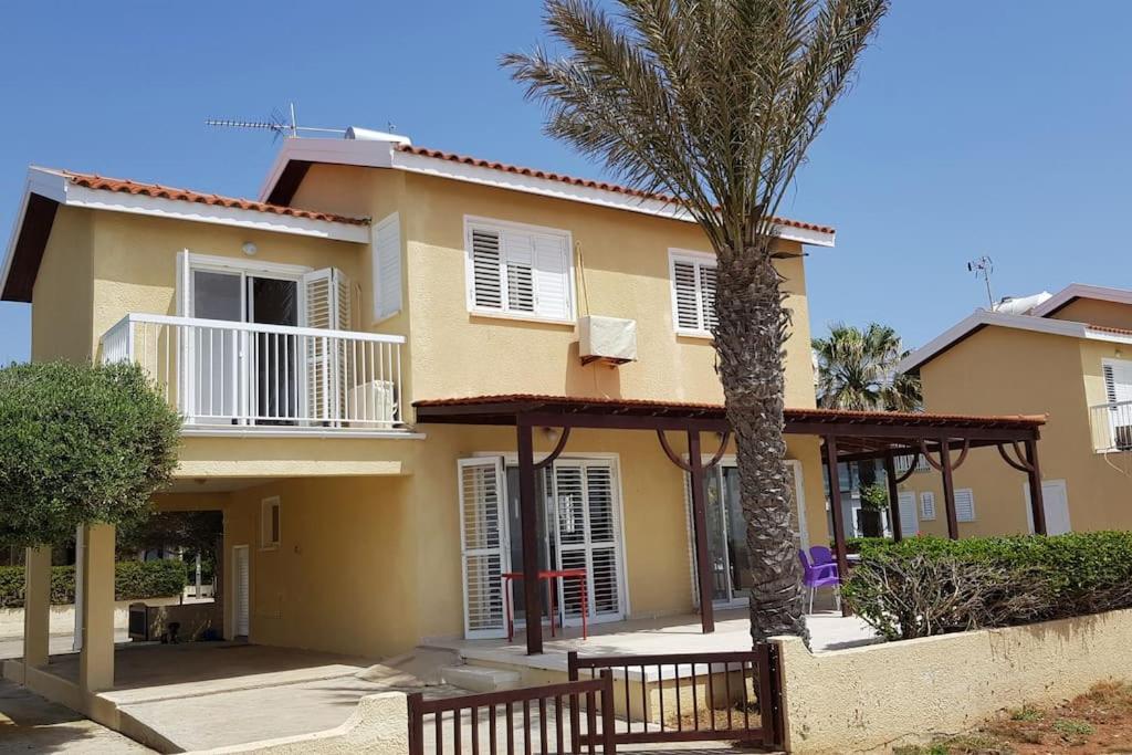 Pousada On The Beachfront, Ayia Thekla, Marina