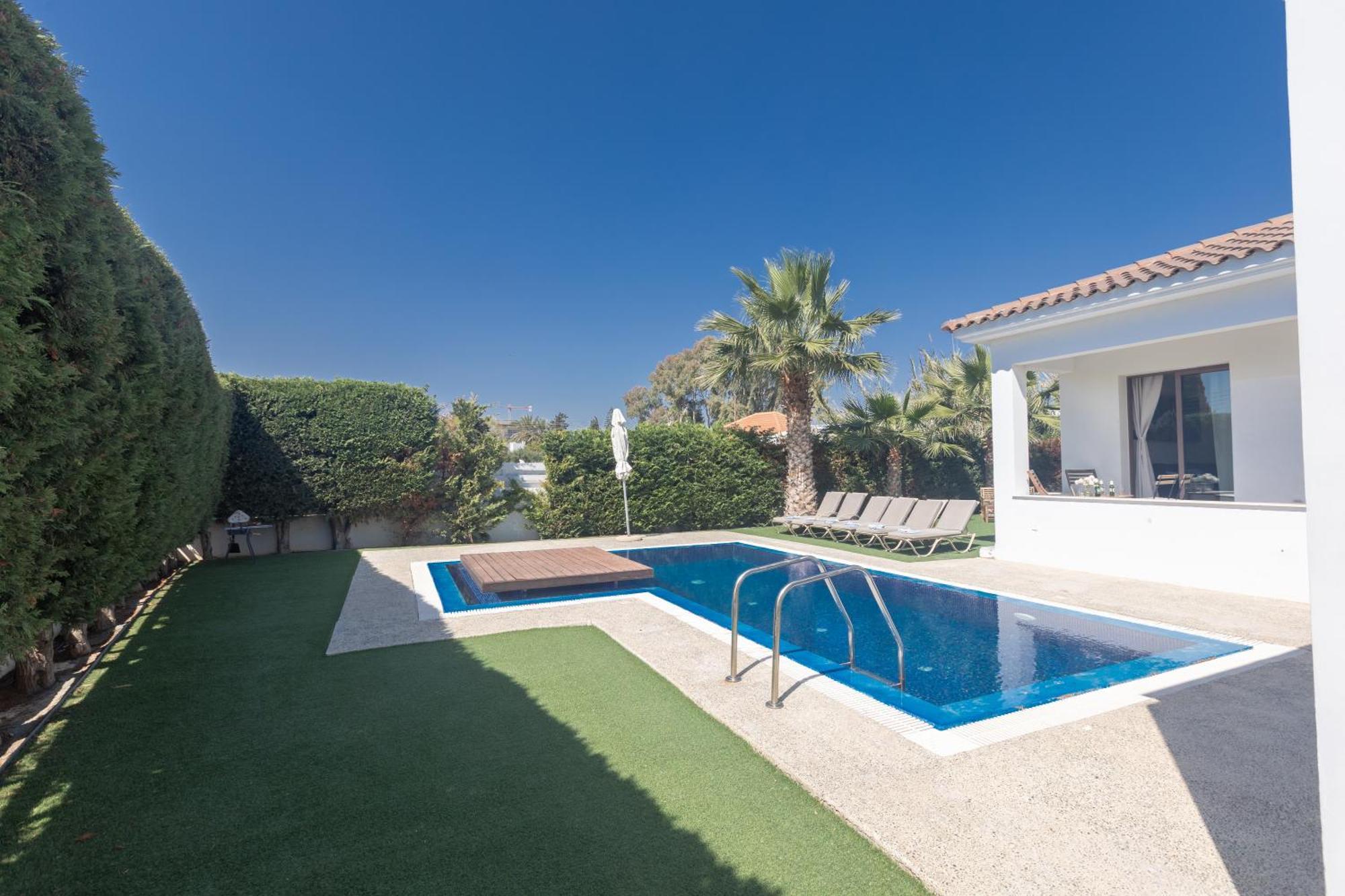 Sea Satin - Center Villa *
