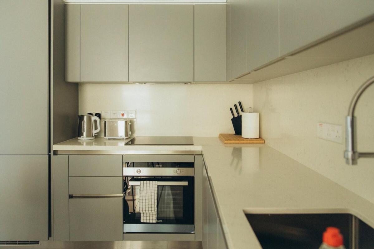 Apartment New Lux Seaview 1br, Sun Resort, Pool & *