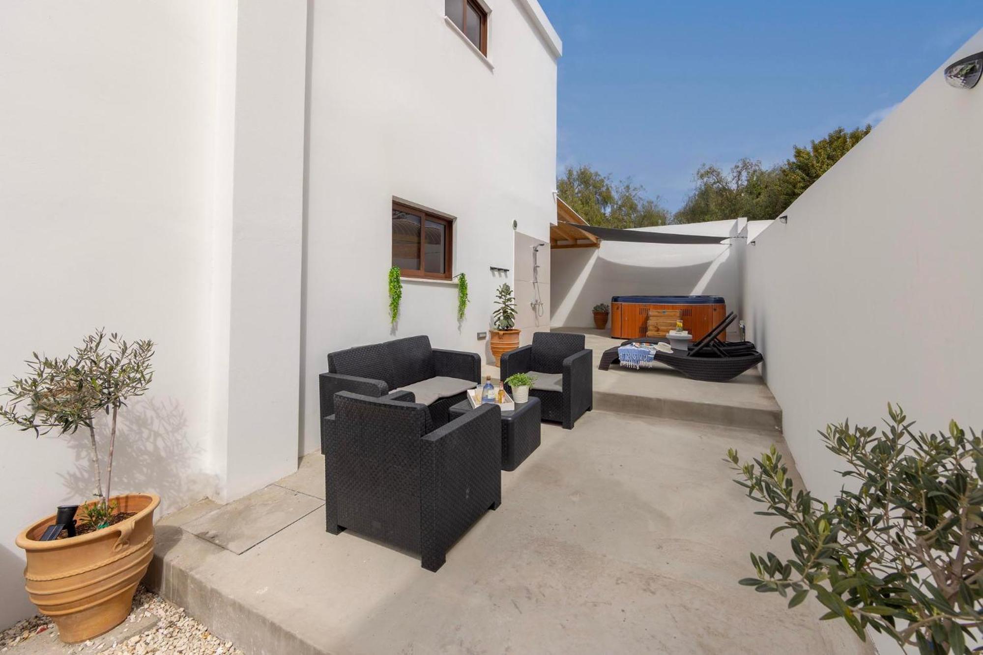 Sevis Apartment