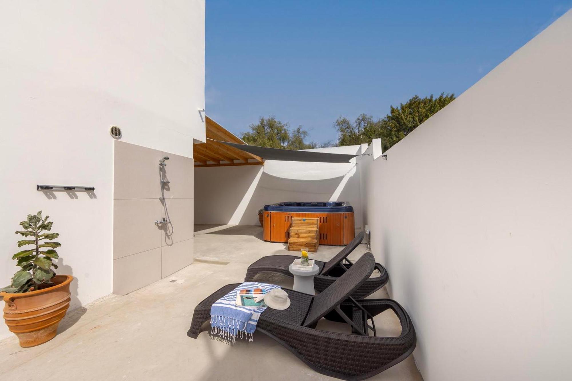 Sevis * Ayia Napa