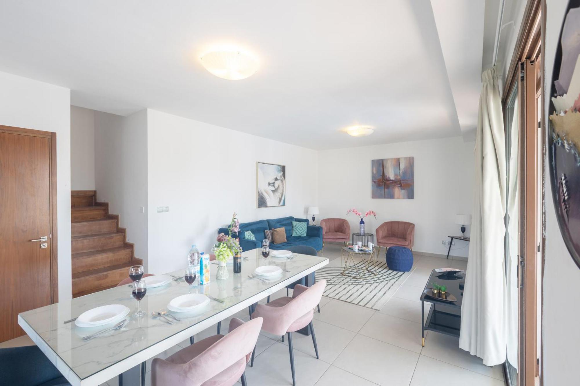 Villa Sea Satin - Center