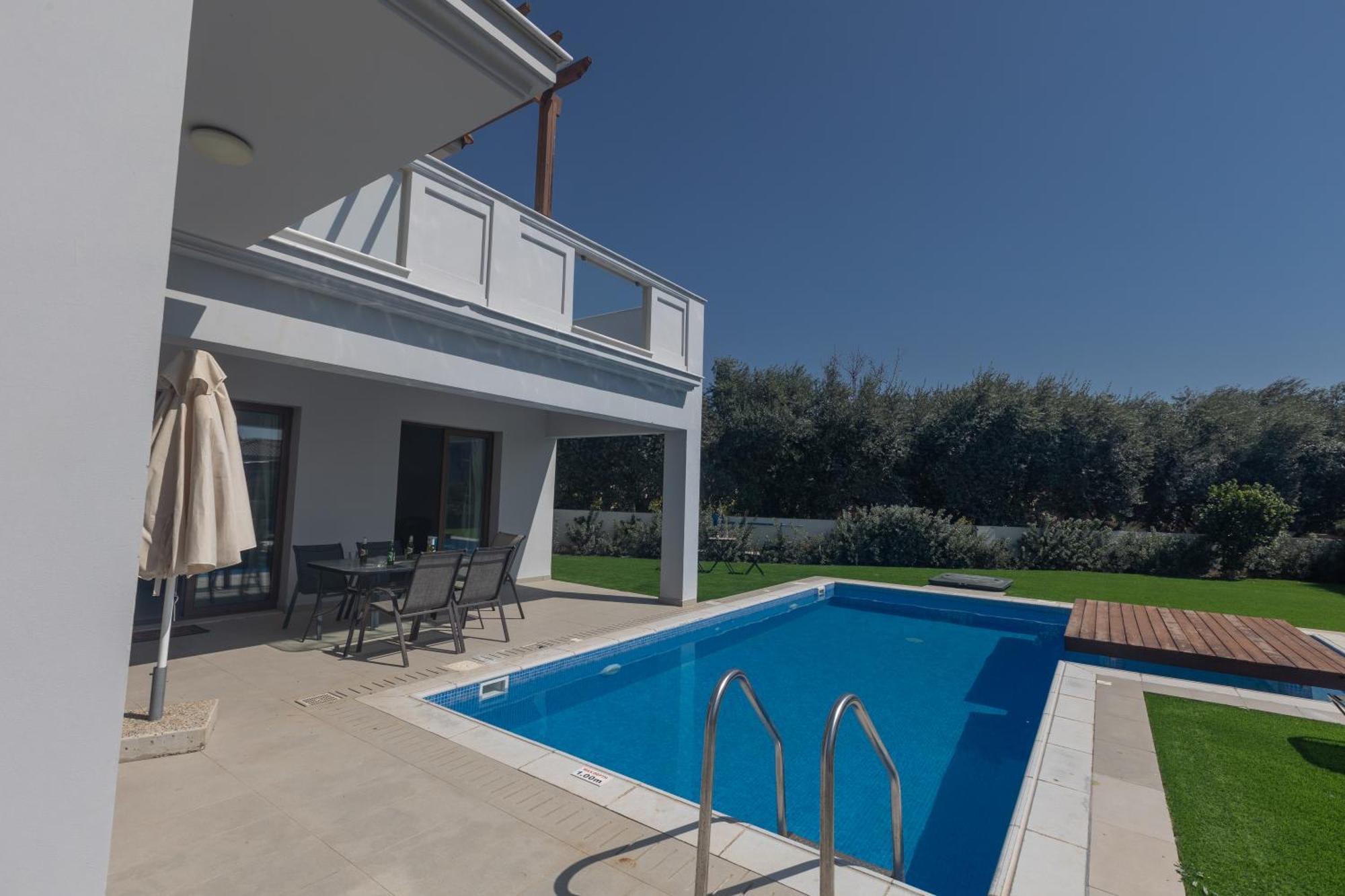 Villa Sea Satin - Center