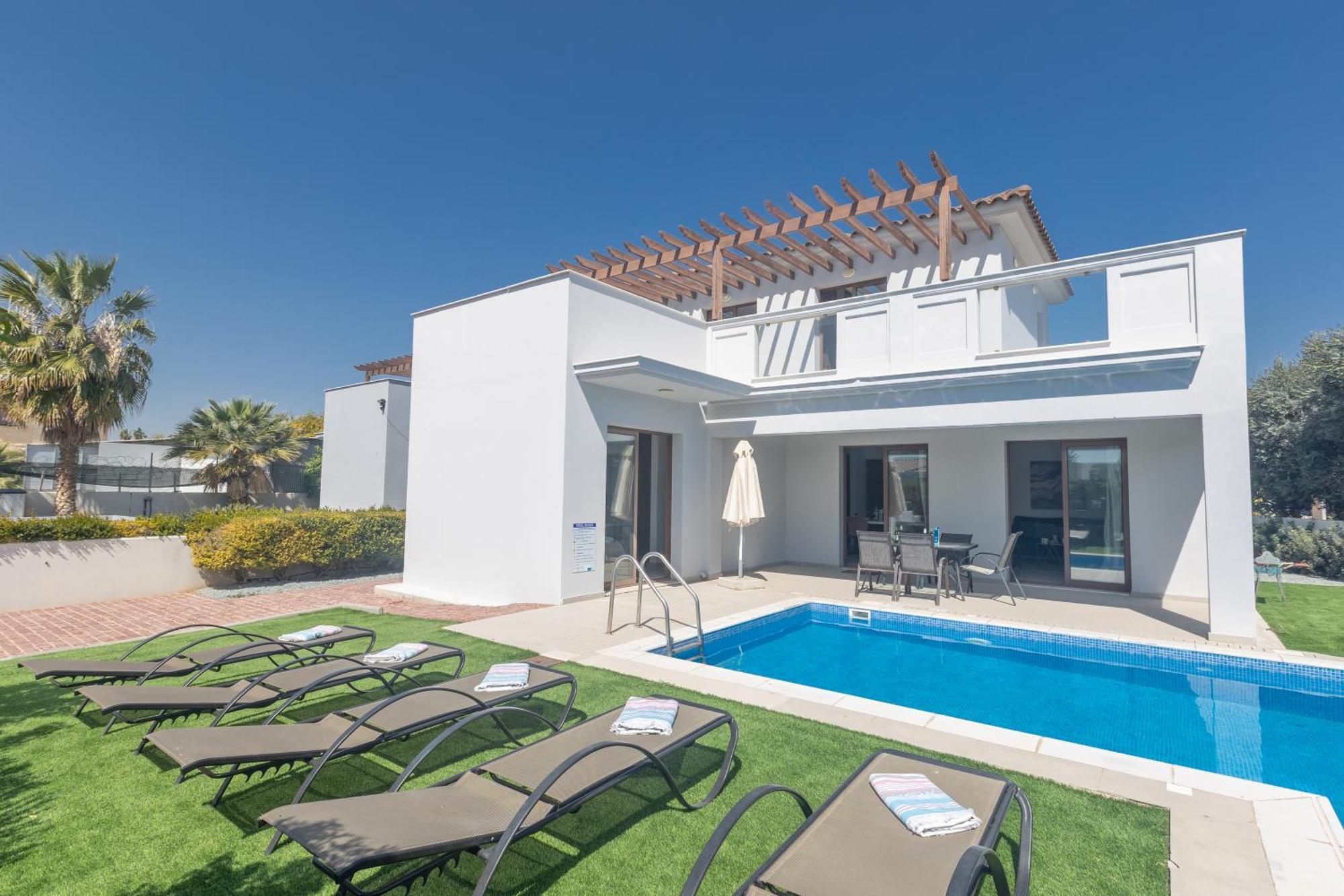 Sea Satin - Center Villa Ayia Napa