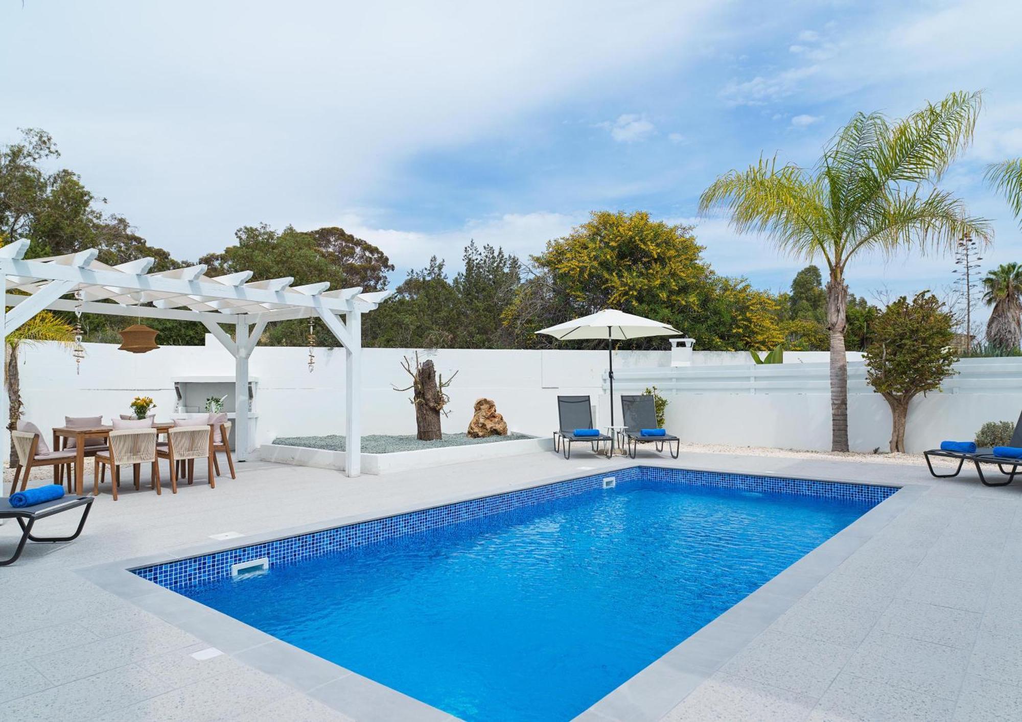 Villa Luxvillasrentals