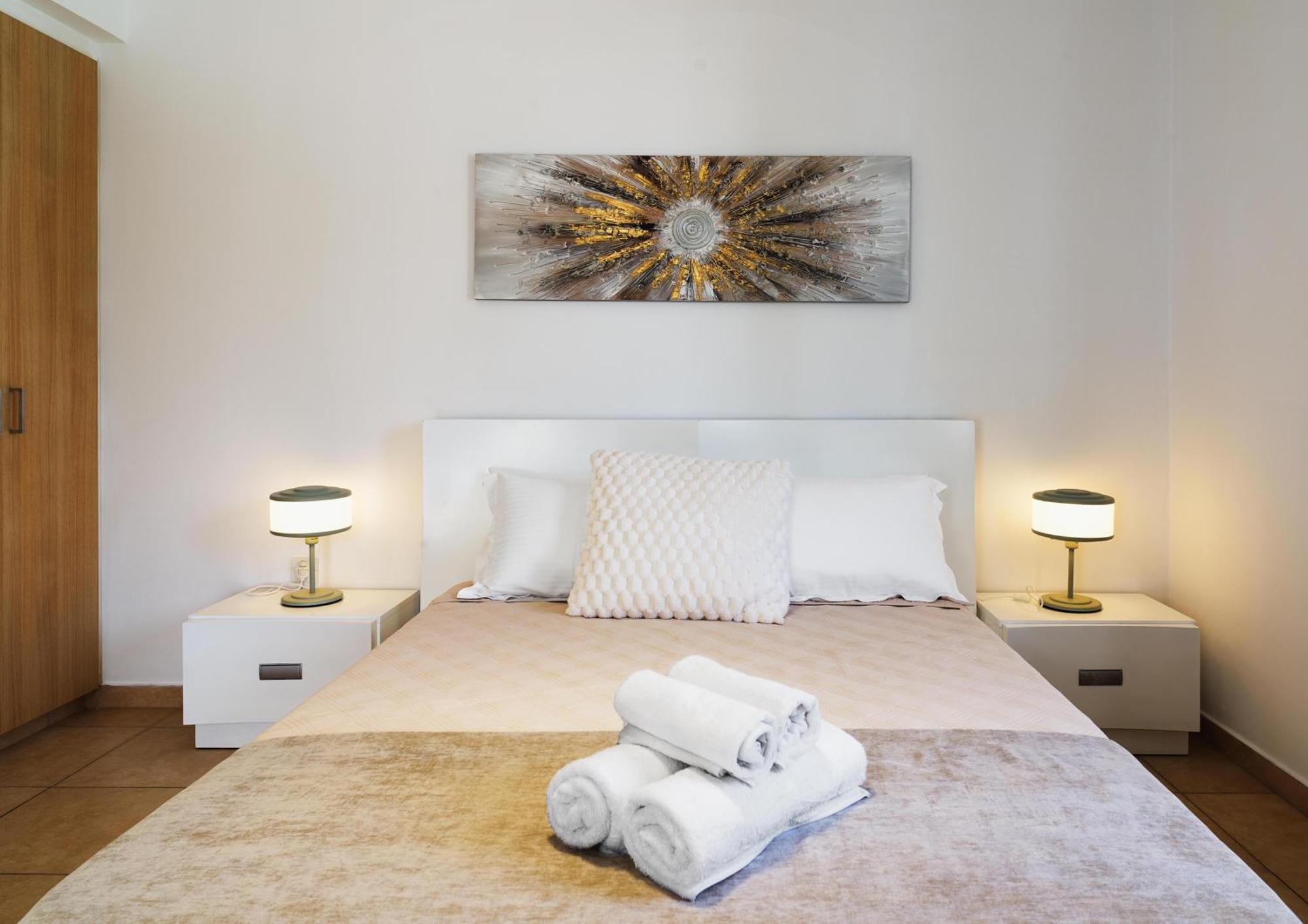 Luxvillasrentals *